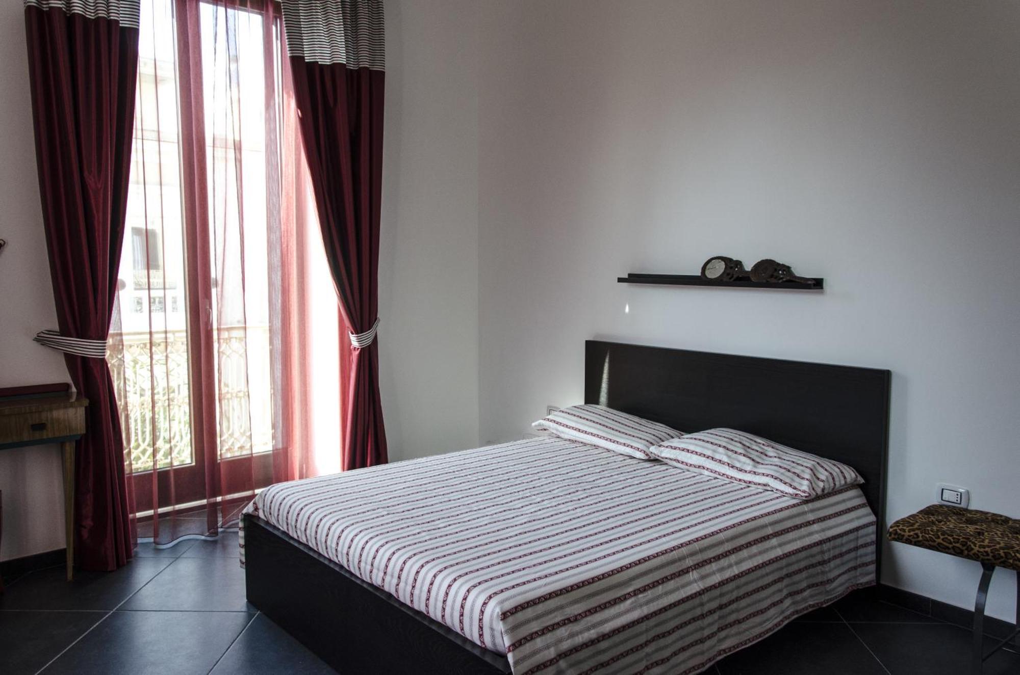 Maria Vittoria Charming Rooms And Apartments Brindisi Zimmer foto